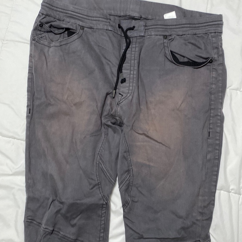 True religion, Dark grey